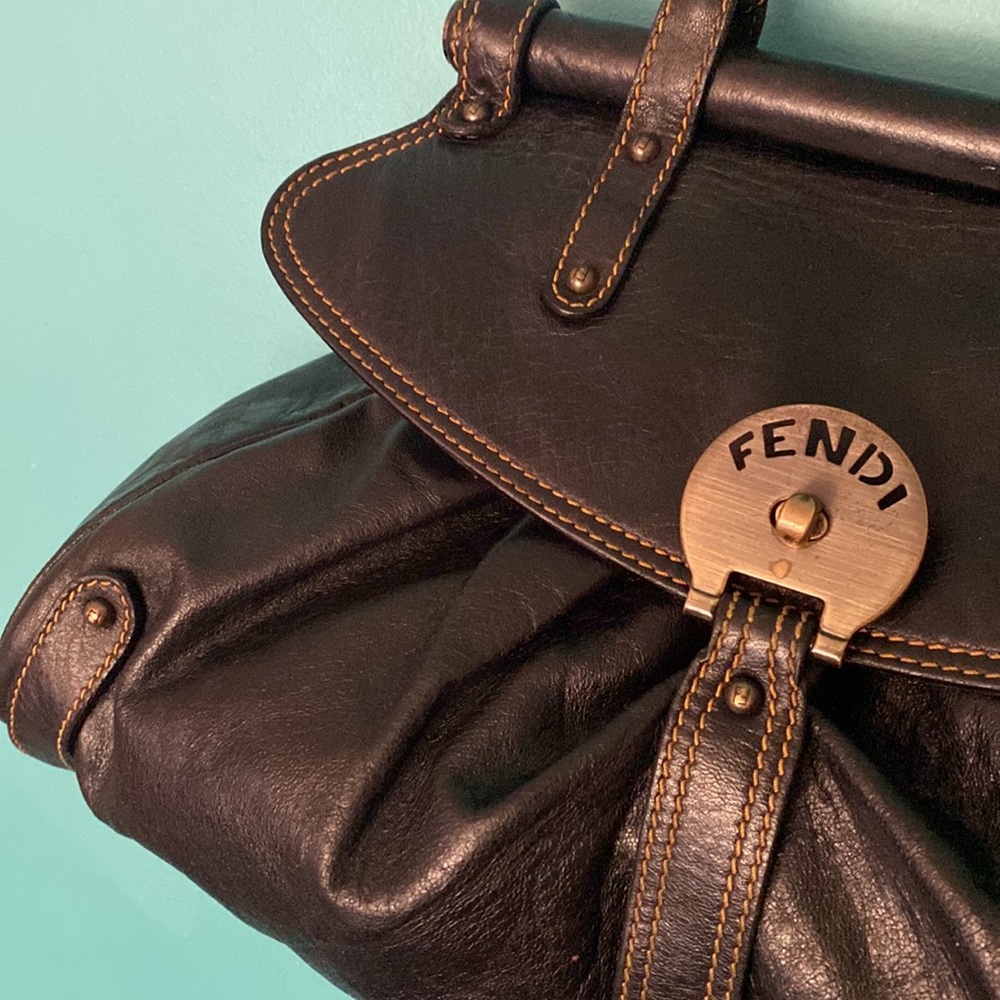 Fendi Black Leather Women's Bag - Picture 2 of 16